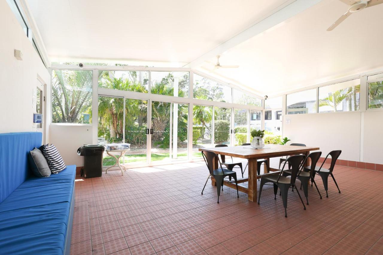 خليج هيرفي White Crest Apartments المظهر الخارجي الصورة